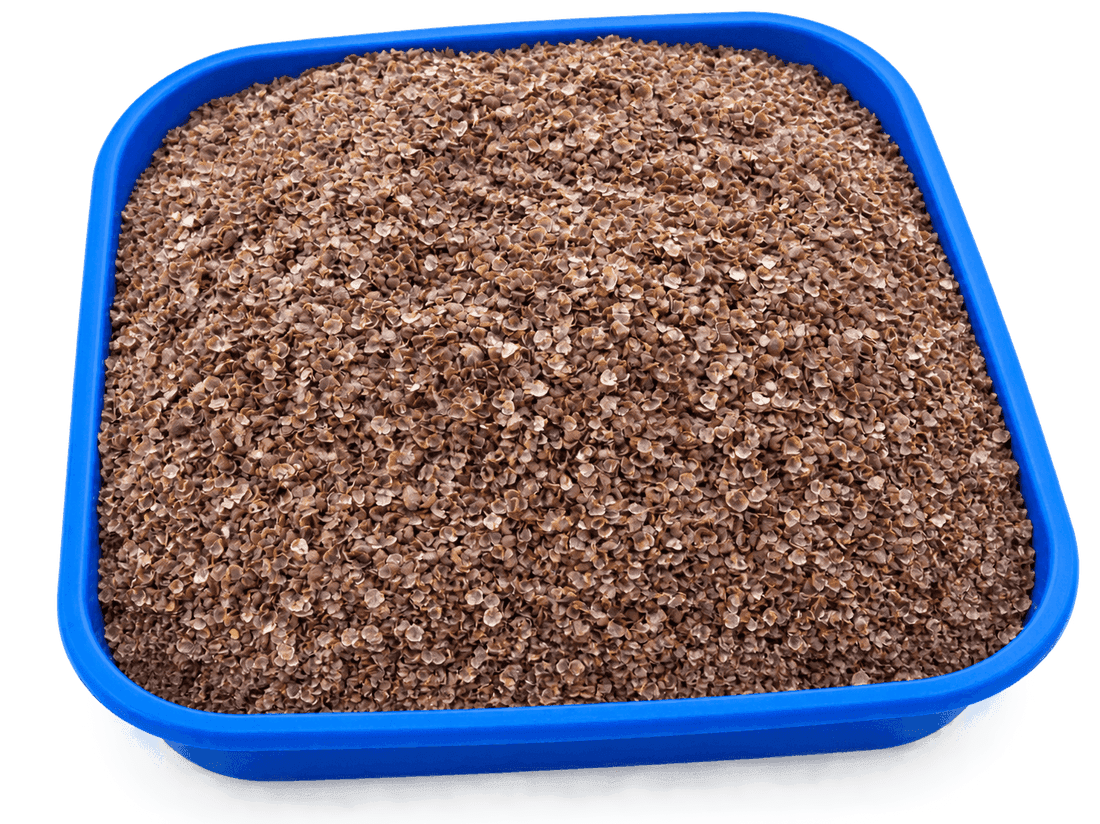 Chana chilka — gram husk — in a tray